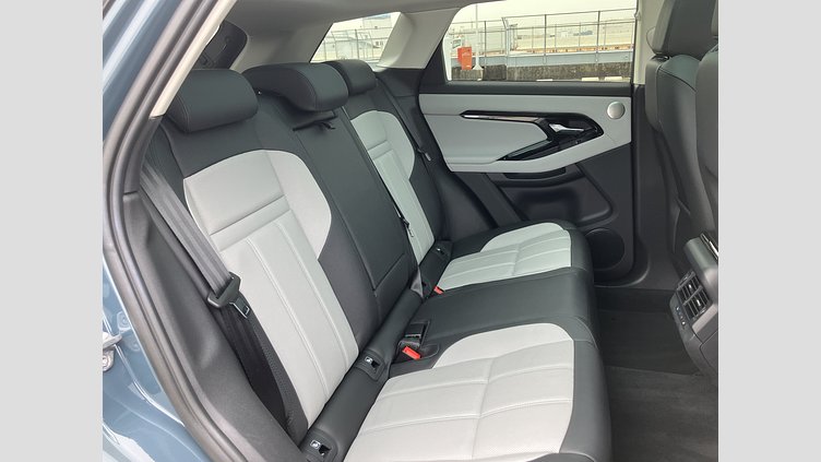 2024 認定中古車 Land Rover Range Rover Evoque トライベッカブルー D200マイルドハイブリッド（ディーゼル） Standard Wheelbase DYNAMIC SE