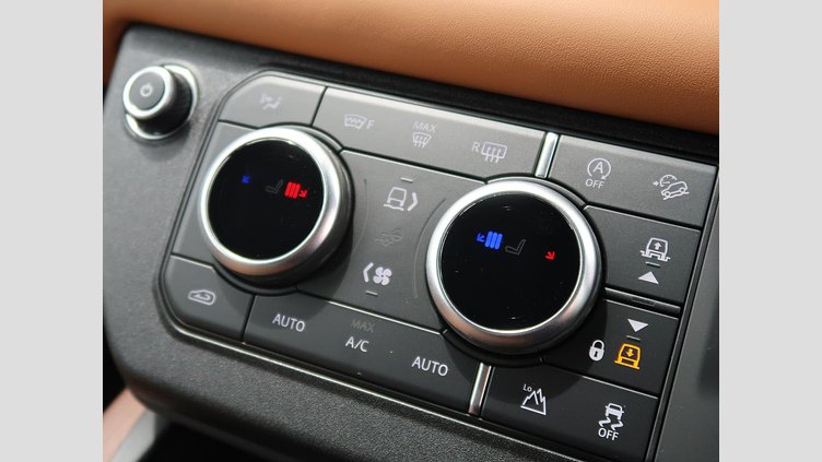 2021 認定中古車 Land Rover Defender 110 アイガーグレイ D300 AWD（AT） X