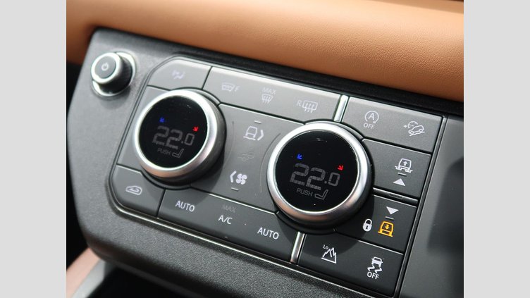 2021 認定中古車 Land Rover Defender 110 アイガーグレイ D300 AWD（AT） X