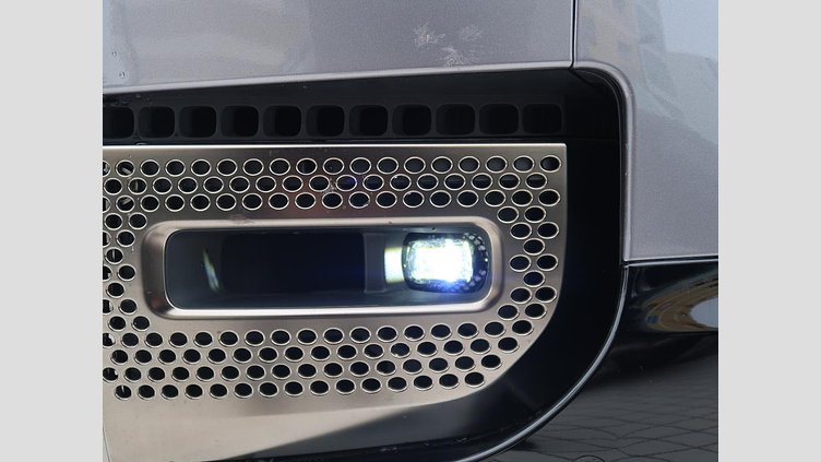 2021 認定中古車 Land Rover Defender 110 アイガーグレイ D300 AWD（AT） X