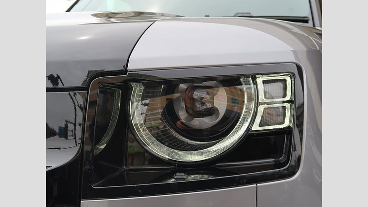 2021 認定中古車 Land Rover Defender 110 アイガーグレイ D300 AWD（AT） X