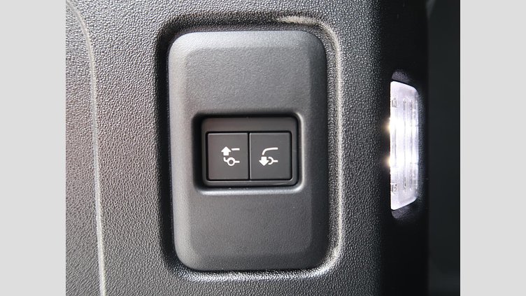 2021 認定中古車 Land Rover Defender 110 アイガーグレイ D300 AWD（AT） X