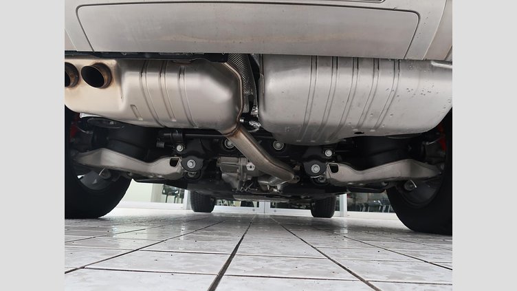 2021 認定中古車 Land Rover Defender 110 アイガーグレイ D300 AWD（AT） X