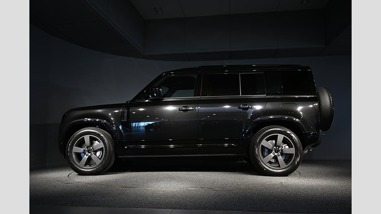 2026 Ny Land Rover Defender 110 Santorini Black AWD P300e PHEV X-Dynamic SE