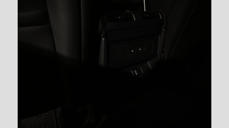 2026 Ny Land Rover Defender 110 Santorini Black AWD P300e PHEV X-Dynamic SE