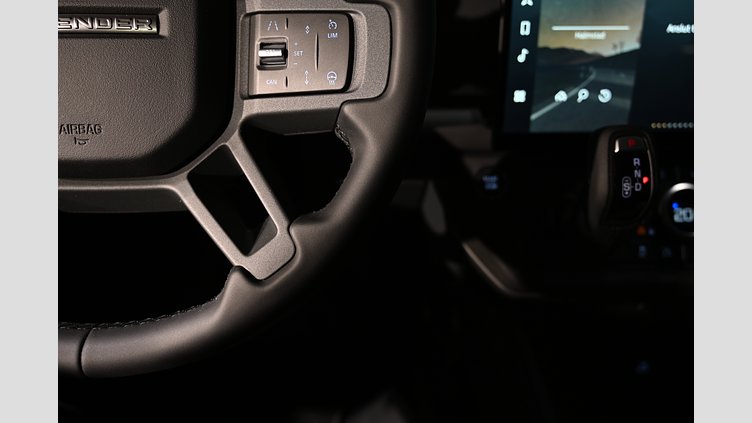 2026 Ny Land Rover Defender 110 Santorini Black AWD P300e PHEV X-Dynamic SE