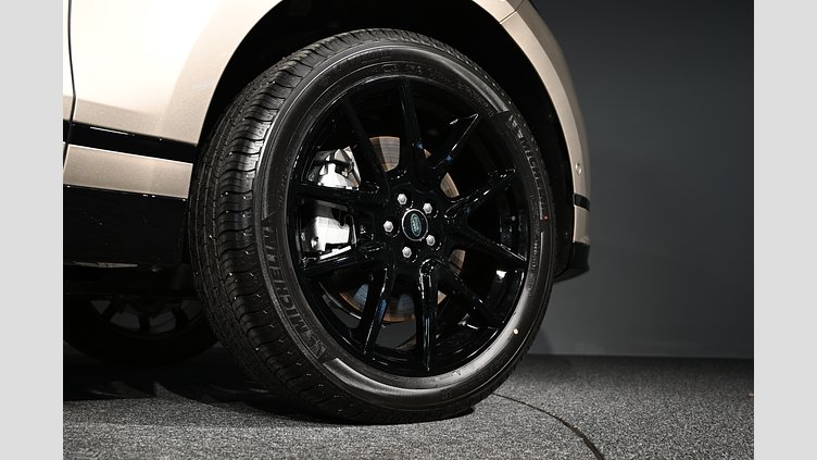 2025 Ny Land Rover Range Rover Velar Batumi Gold (guld färg) P400e Bensin Plug-in Elhybrid P400e Dynamic SE