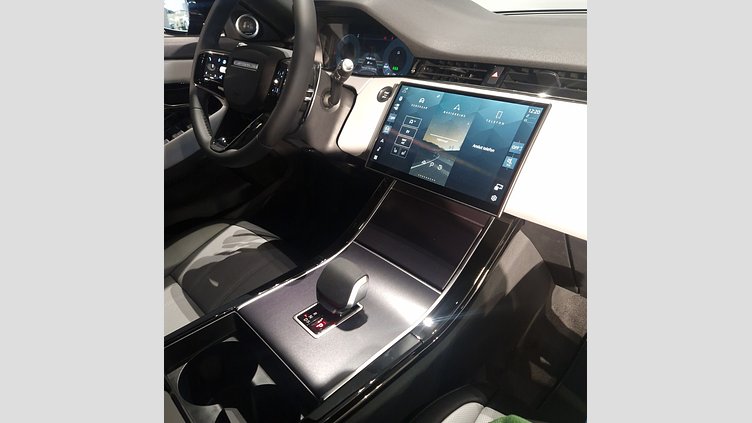 2025 Ny Land Rover Range Rover Evoque Santorini Black (svart färg) AWD P270e Dynamic SE