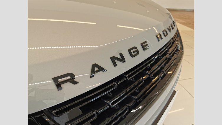 2024 認定中古車 Land Rover Range Rover Evoque ソウルパールシルバー プラグインハイブリッド（ガソリン） Standard Wheelbase DYNAMIC HSE