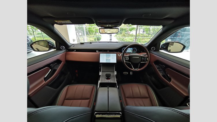 2024 認定中古車 Land Rover Range Rover Evoque ソウルパールシルバー プラグインハイブリッド（ガソリン） Standard Wheelbase DYNAMIC HSE