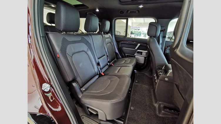 2024 認定中古車 Land Rover Defender 130 セドナレッド D300 AWD（AT） X-DYNAMIC HSE