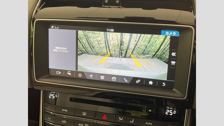 2017 認定中古車 Jaguar XE Yulong White ディーゼル プレステージ