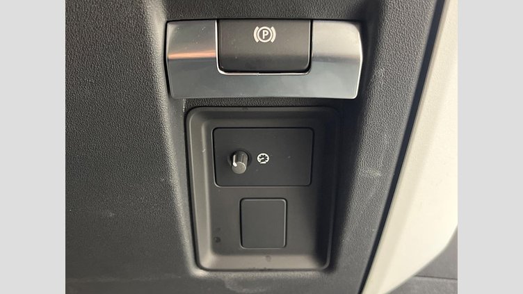 2023 認定中古車 Land Rover Defender 110 フジホワイト D300 AWD（AT） S