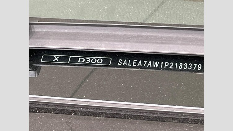 2023 認定中古車 Land Rover Defender 110 サントリーニブラック D300 AWD（AT） X