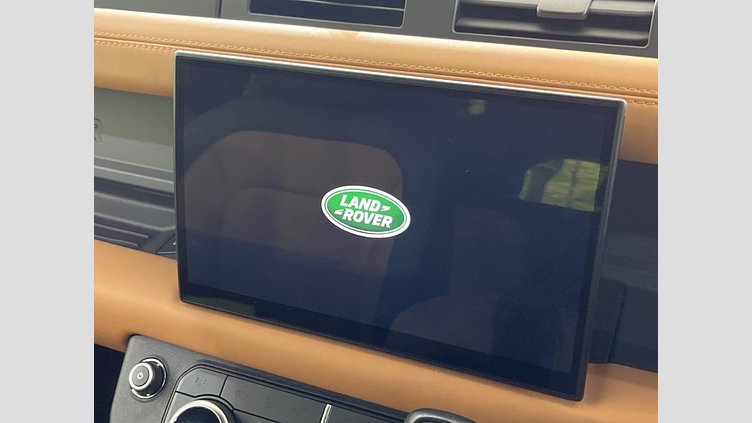 2023 認定中古車 Land Rover Defender 110 サントリーニブラック D300 AWD（AT） X