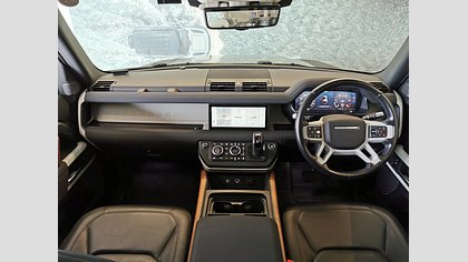 Defender 110 6