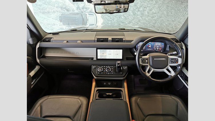 2021 認定中古車 Land Rover Defender 110 パンゲアグリーン D300 AWD（AT） S