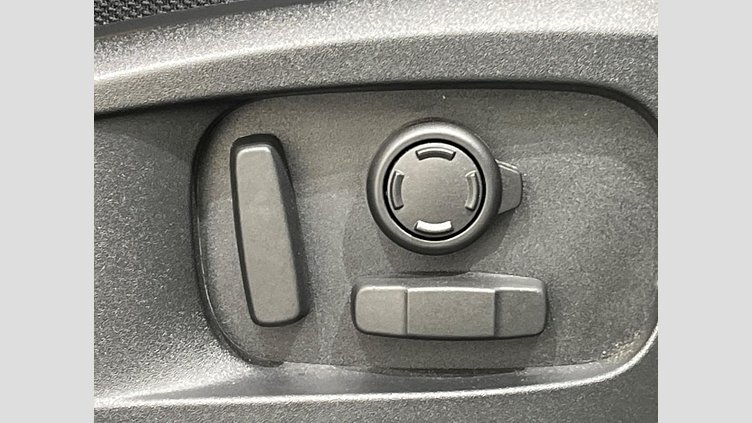 2023 認定中古車 Land Rover Defender 110 サントリーニブラック D300 AWD（AT） X