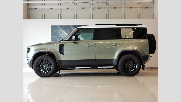2021 認定中古車 Land Rover Defender 110 パンゲアグリーン D300 AWD（AT） S