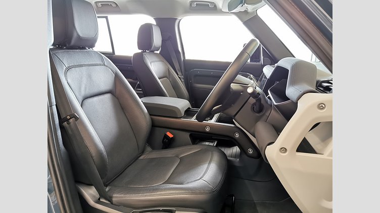 2023 認定中古車 Land Rover Defender 110 タスマンブルー D300 AWD（AT） S