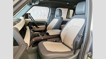 Defender 110 4