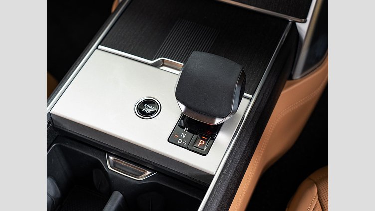 2024 認定中古車 Land Rover Range Rover サントリーニブラック D350 AWD MHEV（AT） スタンダードホイールベース Autobiography