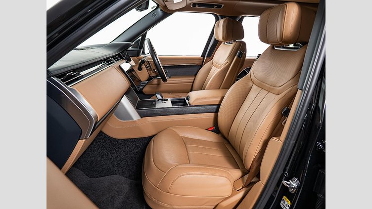 2024 認定中古車 Land Rover Range Rover サントリーニブラック D350 AWD MHEV（AT） スタンダードホイールベース Autobiography