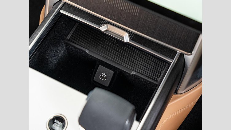 2024 認定中古車 Land Rover Range Rover サントリーニブラック D350 AWD MHEV（AT） スタンダードホイールベース Autobiography