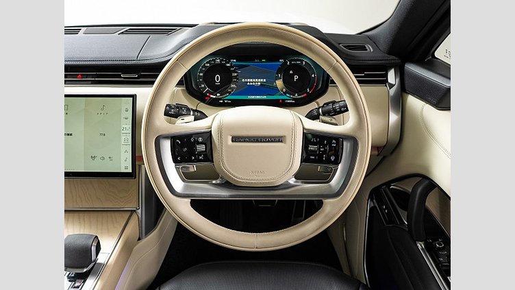 2024 認定中古車 Land Rover Range Rover オストゥーニパールホワイト（お取り扱いの有無については正規ディーラーにお問い合わせください） D300 AWD MHEV（AT） スタンダードホイールベース HSE