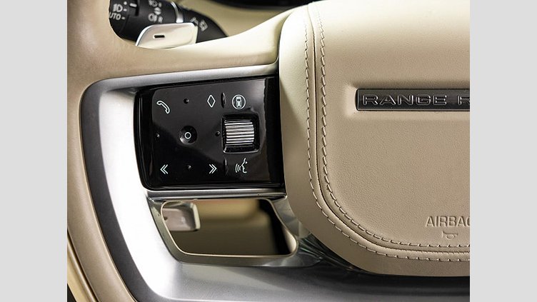 2024 認定中古車 Land Rover Range Rover オストゥーニパールホワイト（お取り扱いの有無については正規ディーラーにお問い合わせください） D300 AWD MHEV（AT） スタンダードホイールベース HSE