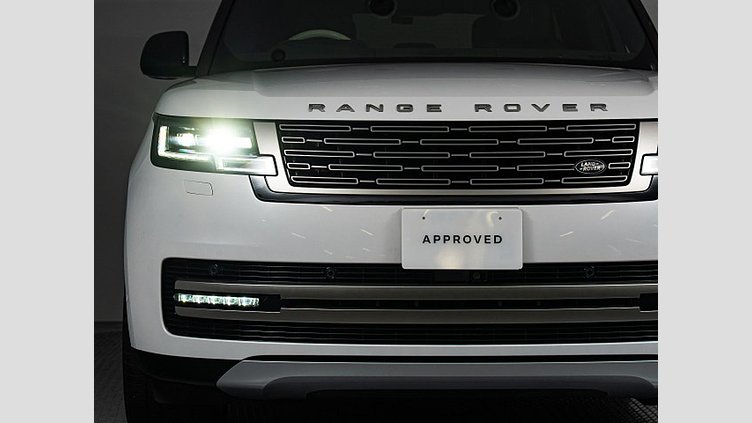 2024 認定中古車 Land Rover Range Rover オストゥーニパールホワイト（お取り扱いの有無については正規ディーラーにお問い合わせください） D300 AWD MHEV（AT） スタンダードホイールベース HSE