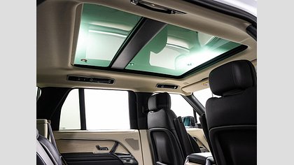 Range Rover 52