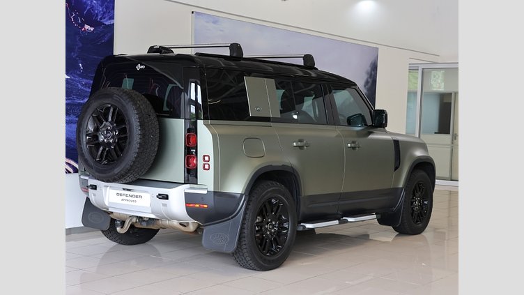 2024 Approved Land Rover Defender 110 Pangea Green Balance of 5 Year/100 000 km's Maintenance plan from inception date. 

**FULL BRAND NEW MATT WRAP***

Electronic Air Suspension, Interior Mirror Smart View,Daytime Running Lamps, Water Wading Aid, Blind Spot Assist, Forward  2024 Land Rover Defender 110 D250 SE