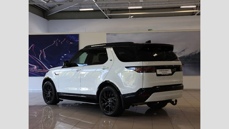 2023 Approved Land Rover Discovery Fuji White Balance of 5 Year/100 000 km's Maintenance plan from inception date.

Experience the pinnacle of versatility with this 2023 Land Rover Discovery P360 SE R-Dynamic. This vehicle perfectly balances world-class off-road capability 2023 Land Rover Discovery 3.0i SE R-Dynamic (P360)