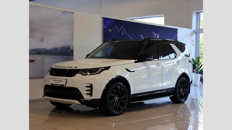 2023 Approved Land Rover Discovery Fuji White Balance of 5 Year/100 000 km's Maintenance plan from inception date.

Experience the pinnacle of versatility with this 2023 Land Rover Discovery P360 SE R-Dynamic. This vehicle perfectly balances world-class off-road capability 2023 Land Rover Discovery 3.0i SE R-Dynamic (P360)