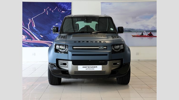 2022 New Land Rover Defender 110 Tamar Blue Balance of 5 Year/100 000 km's Maintenance plan from inception date
**FULL BRAND NEW MATT WRAP***
2022 Defender 110 D300 SE X-Dynamic. A rare find in this condition, combining the 221kW/650Nm heavy-duty diesel engine with a luxury-focused SE interior. 2022 Land Rover Defender 110 D300 SE X-Dynamic (221KW)