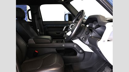 Defender 110 7