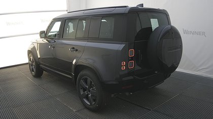Defender 110 2