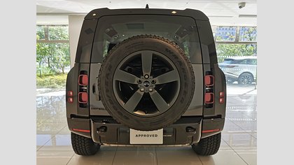 Defender 110 6