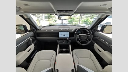 Defender 110 3