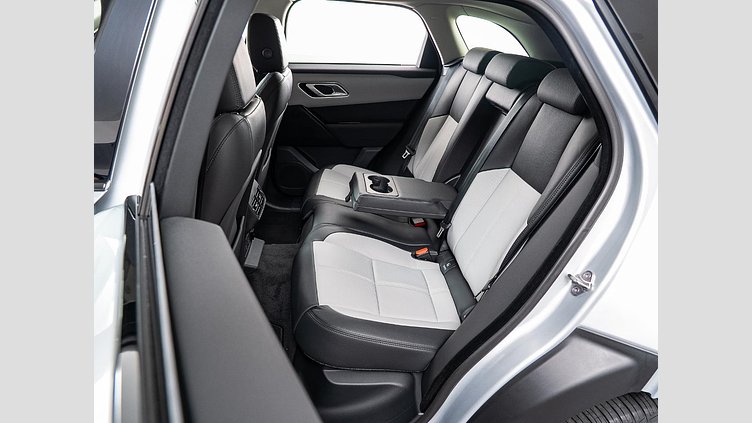 2024 認定中古車 Land Rover Range Rover Velar ハクバシルバー P400eプラグインハイブリッド（ガソリン） スタンダードホイールベース Dynamic SE