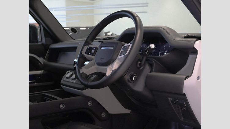 2024 New Land Rover Defender 110 Fuji White D300 D300 X-Dynamic HSE
