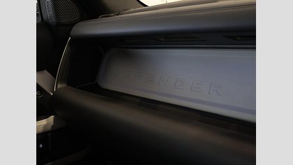 Defender 110 16