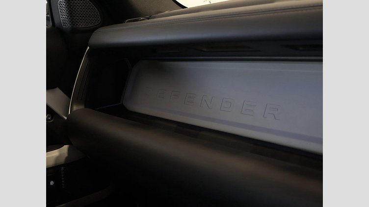 2024 New Land Rover Defender 110 Fuji White D300 D300 X-Dynamic HSE