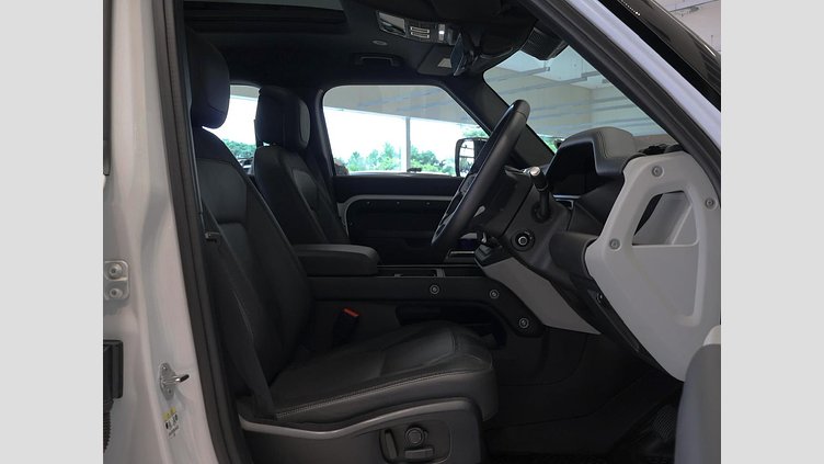 2024 New Land Rover Defender 110 Fuji White D300 D300 X-Dynamic HSE