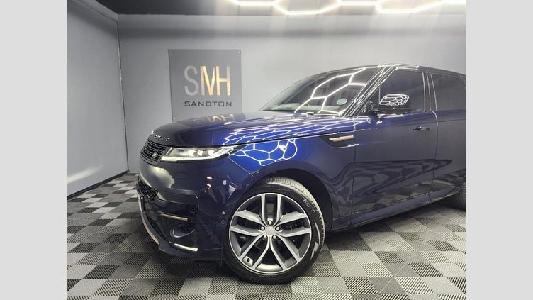 2023 Approved Land Rover Range Rover Sport Portofino Blue electric deployable tow bar
soft close doors
smash-and-grab protection
heated and ventilated electric seats with front memory
heated steering wheel
panoramic sliding sunroof
Meridian Sound System
rear media entertainment
wireless charging D350 Dynamic HSE