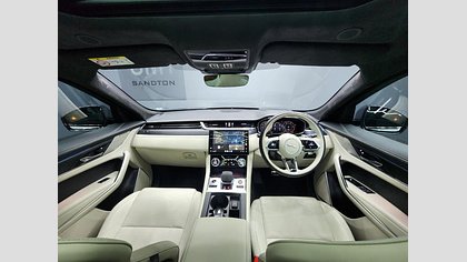 F-Pace 8