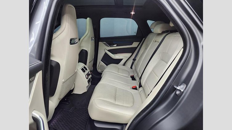 2024 Approved Jaguar F-Pace Eiger Grey Convenience Pack
Comfort Pack
Four-Zone Climate Control
Cabin Air Purification 
Heated Steering Wheel
Heated and Cooled Electric Driver and Passenger Memory Performance Front Seats
3D Surround Camera
Park Assist
Head-Up Display D300 AWD R-Dynamic HSE
