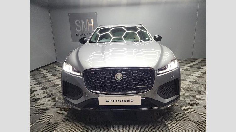 2024 Approved Jaguar F-Pace Eiger Grey Convenience Pack
Comfort Pack
Four-Zone Climate Control
Cabin Air Purification 
Heated Steering Wheel
Heated and Cooled Electric Driver and Passenger Memory Performance Front Seats
3D Surround Camera
Park Assist
Head-Up Display D300 AWD R-Dynamic HSE