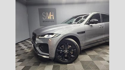 F-Pace 1